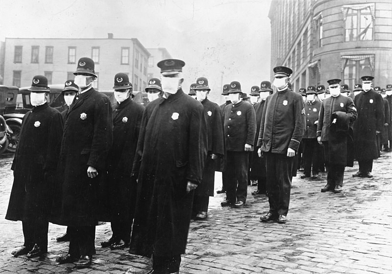 Policiais de Seatle durante a Gripe Espanhola, 1918. Crédito: Divulgação